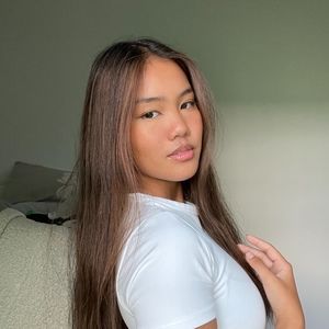 Meet your Posher, Caelyn